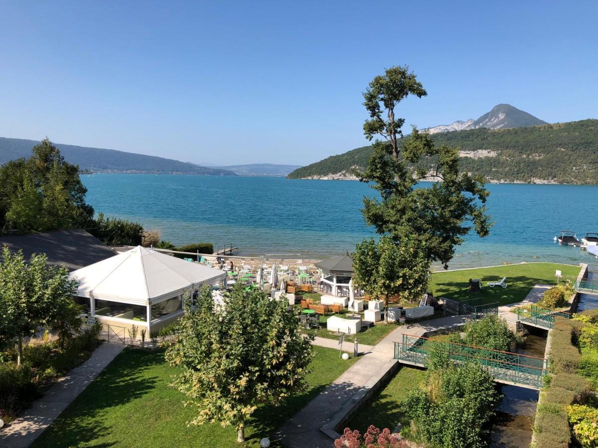 Au Bord Du Lac D'Annecy, Logement Type Loft, Dans Residence Avec Plage Et Ponton Privee Duingt Exterior photo