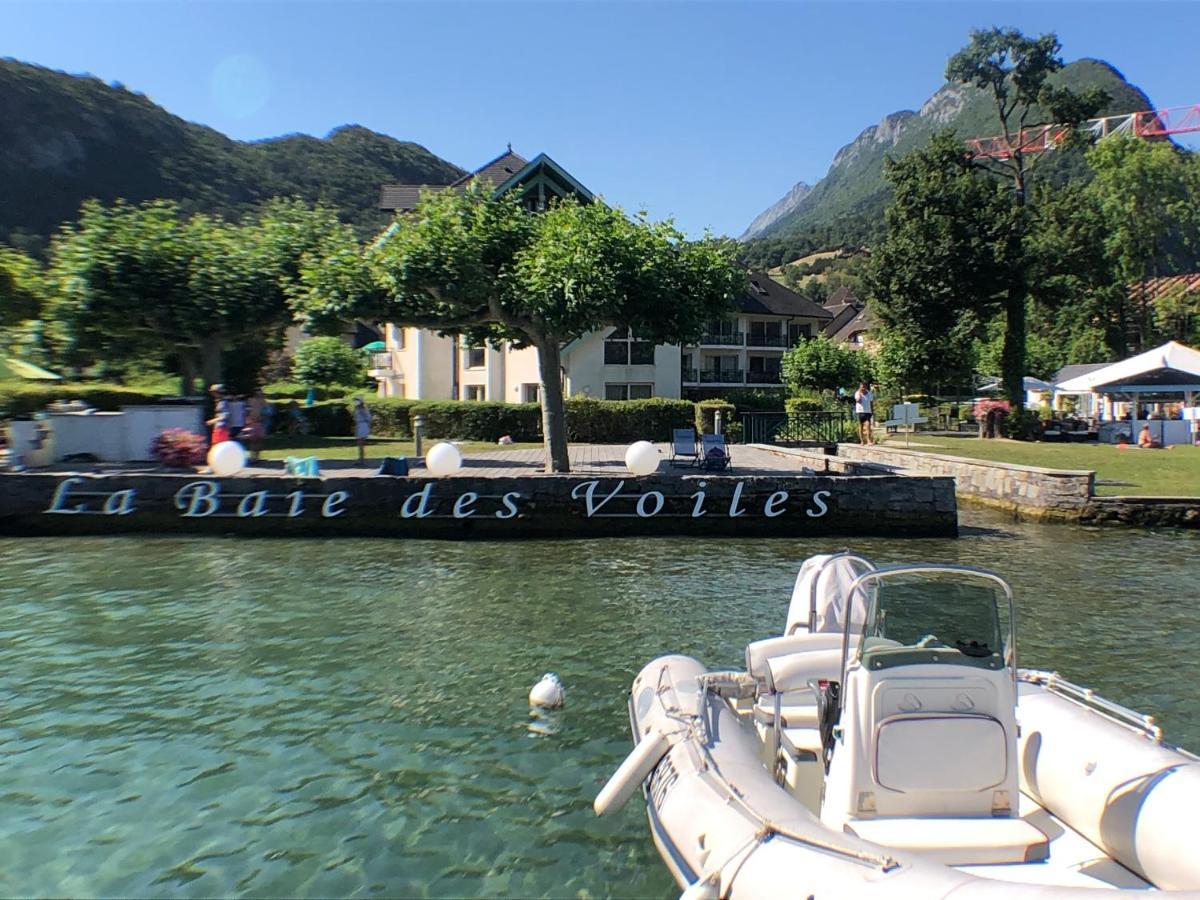 Au Bord Du Lac D'Annecy, Logement Type Loft, Dans Residence Avec Plage Et Ponton Privee Duingt Exterior photo